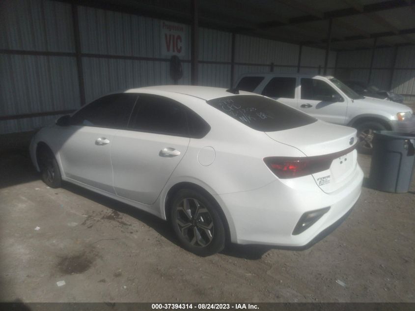 Photo 2 VIN: 3KPF24AD1ME311463 - KIA FORTE FE 