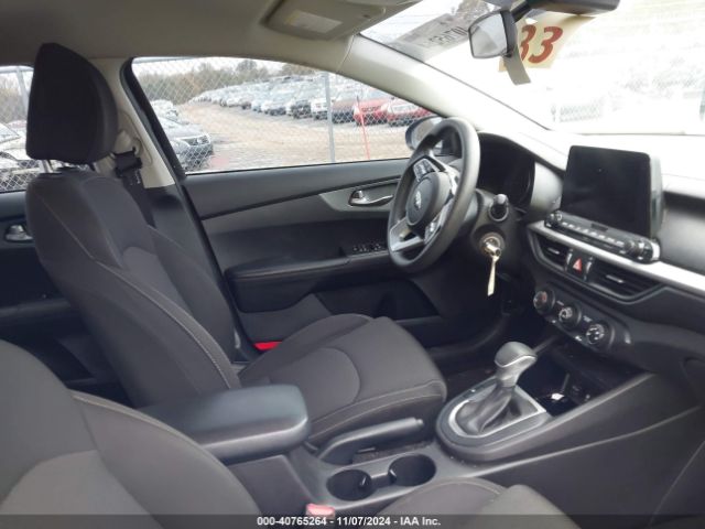 Photo 4 VIN: 3KPF24AD1ME346407 - KIA FORTE 