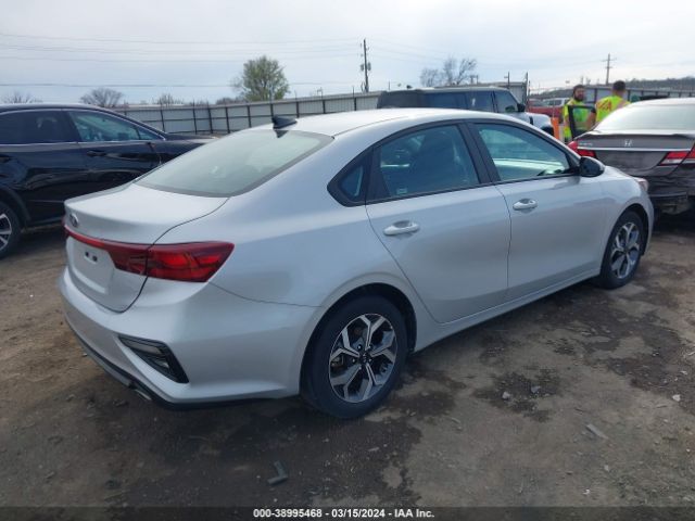 Photo 3 VIN: 3KPF24AD1ME363854 - KIA FORTE 