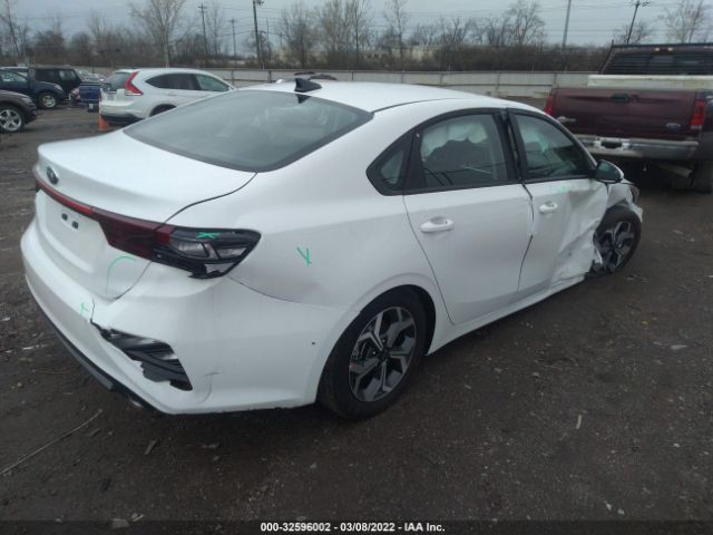 Photo 3 VIN: 3KPF24AD1ME394862 - KIA FORTE 