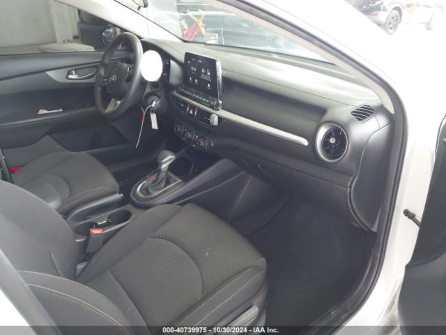 Photo 4 VIN: 3KPF24AD1ME402815 - KIA FORTE 