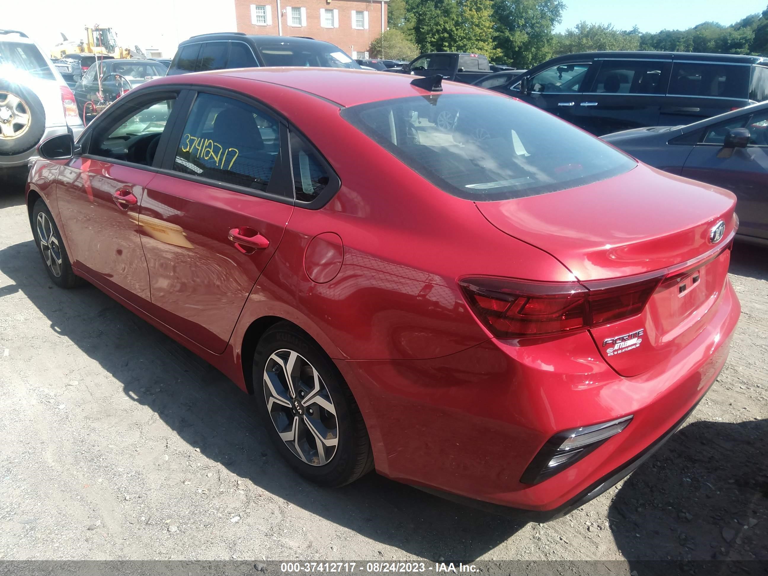 Photo 2 VIN: 3KPF24AD1ME405259 - KIA FORTE 