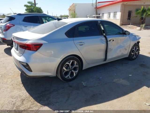 Photo 3 VIN: 3KPF24AD1ME414009 - KIA FORTE 