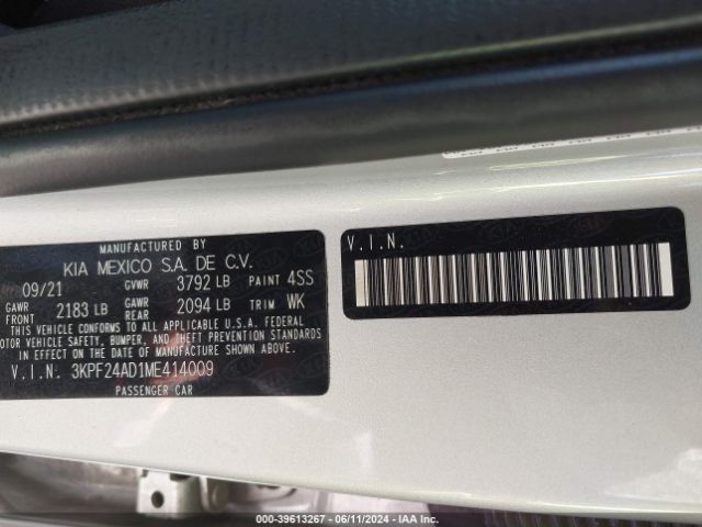 Photo 8 VIN: 3KPF24AD1ME414009 - KIA FORTE 