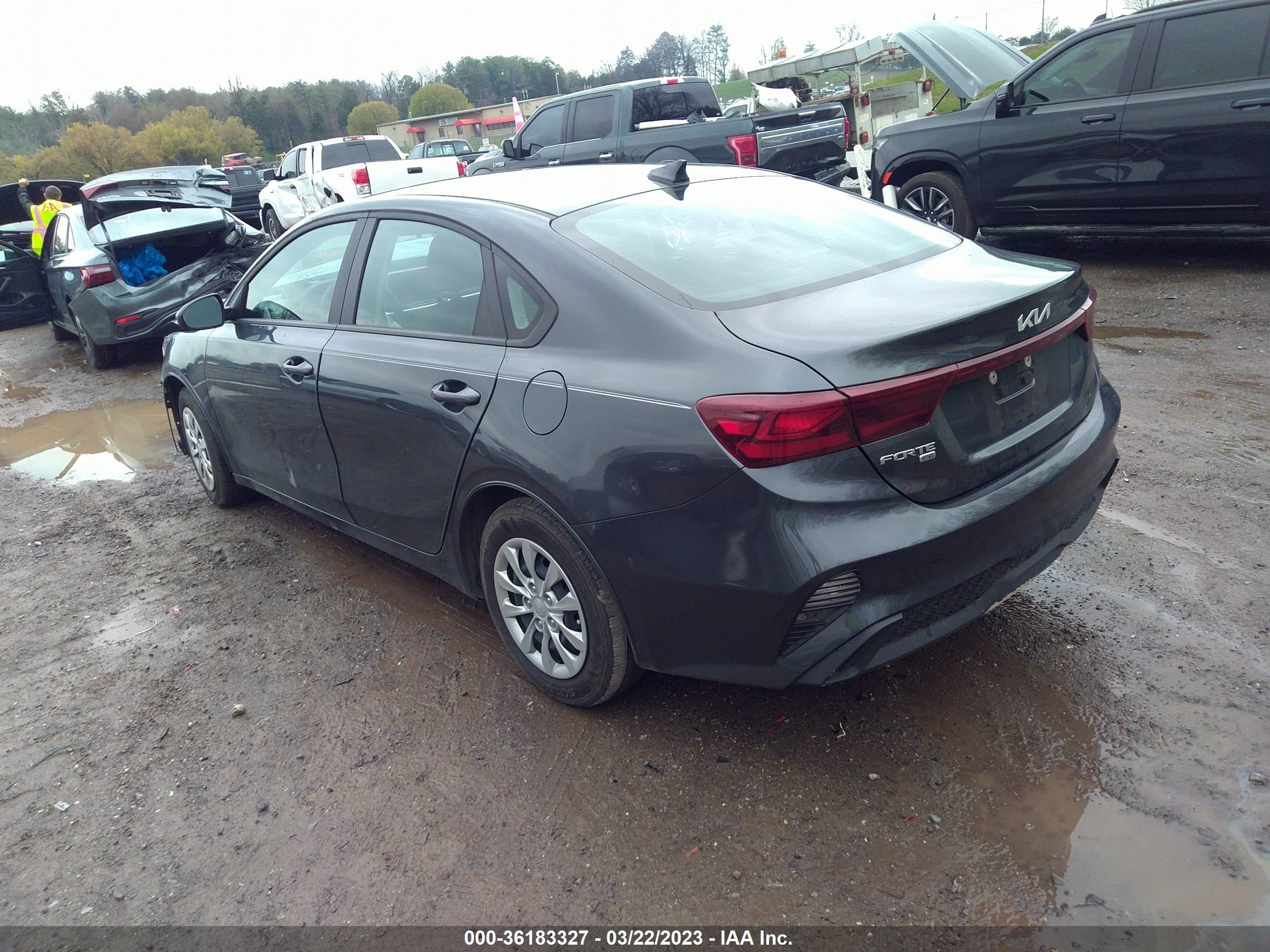 Photo 2 VIN: 3KPF24AD1NE432236 - KIA FORTE 