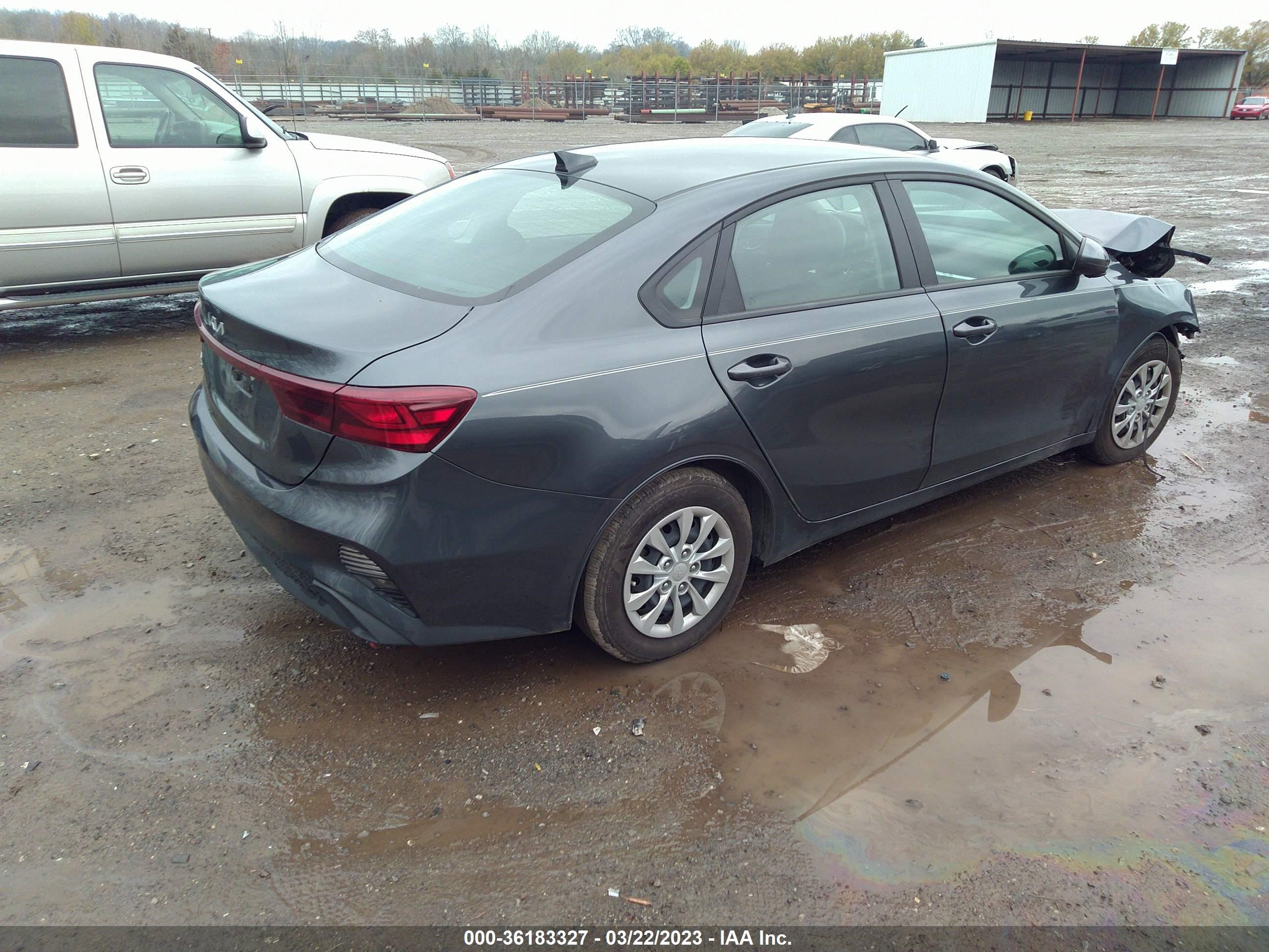 Photo 3 VIN: 3KPF24AD1NE432236 - KIA FORTE 