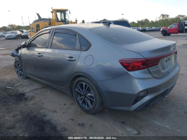 Photo 2 VIN: 3KPF24AD1NE471537 - KIA FORTE 