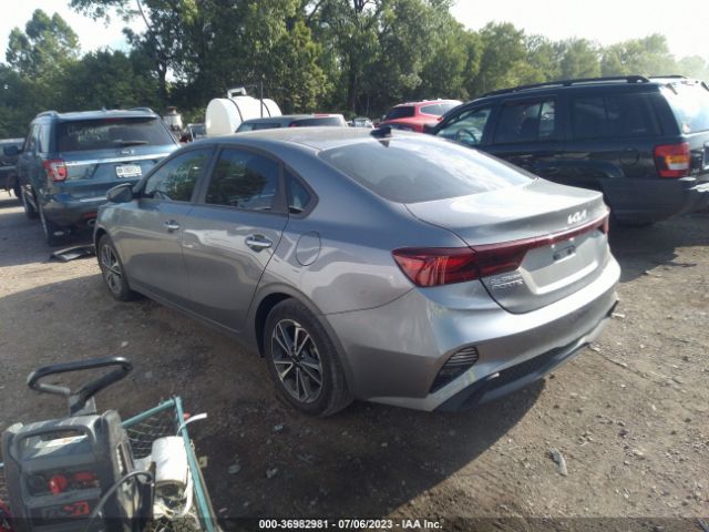 Photo 2 VIN: 3KPF24AD1NE474924 - KIA FORTE 