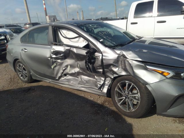 Photo 5 VIN: 3KPF24AD1NE474924 - KIA FORTE 