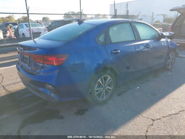 Photo 3 VIN: 3KPF24AD1NE493702 - KIA FORTE 