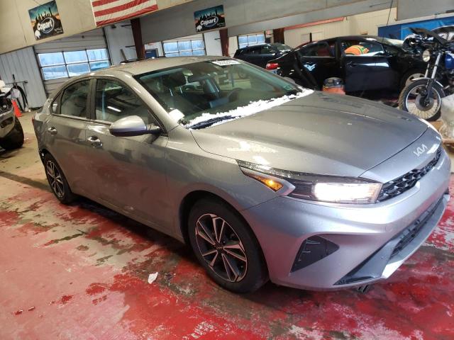 Photo 3 VIN: 3KPF24AD1NE500583 - KIA FORTE FE 