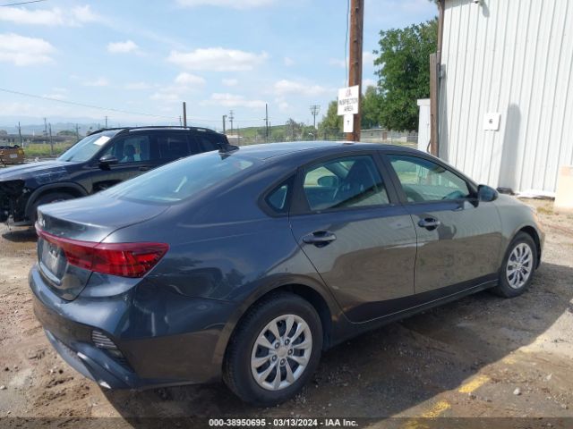 Photo 3 VIN: 3KPF24AD1NE502639 - KIA FORTE 