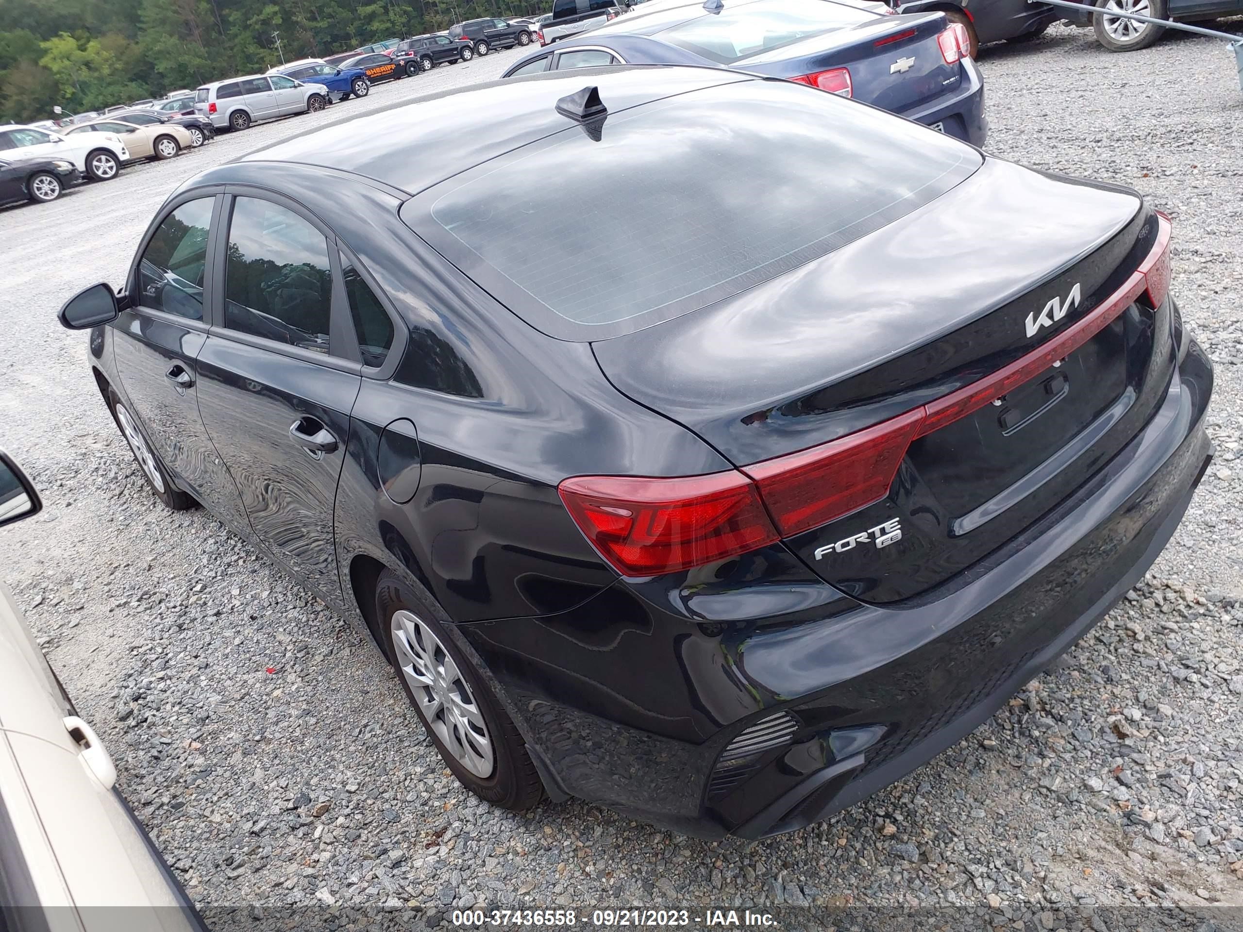 Photo 2 VIN: 3KPF24AD1PE566067 - KIA FORTE 