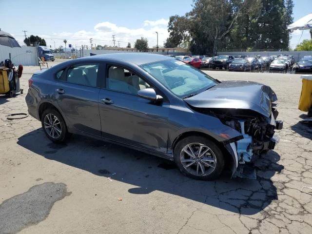 Photo 3 VIN: 3KPF24AD1PE567512 - KIA FORTE 