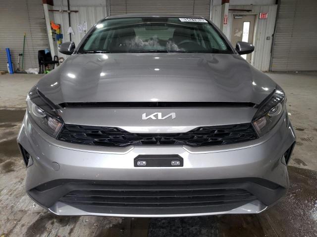 Photo 4 VIN: 3KPF24AD1PE588473 - KIA FORTE LX 