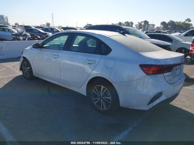 Photo 2 VIN: 3KPF24AD1PE653564 - KIA FORTE 