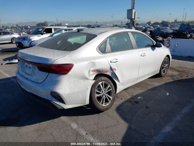 Photo 3 VIN: 3KPF24AD1PE653564 - KIA FORTE 