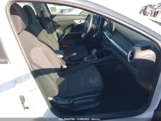 Photo 4 VIN: 3KPF24AD1PE653564 - KIA FORTE 