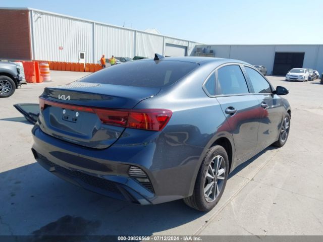 Photo 3 VIN: 3KPF24AD1PE667836 - KIA FORTE 