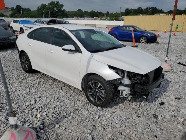 Photo 3 VIN: 3KPF24AD1PE687178 - KIA FORTE LX 