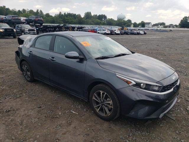 Photo 3 VIN: 3KPF24AD1PE687391 - KIA FORTE LX 