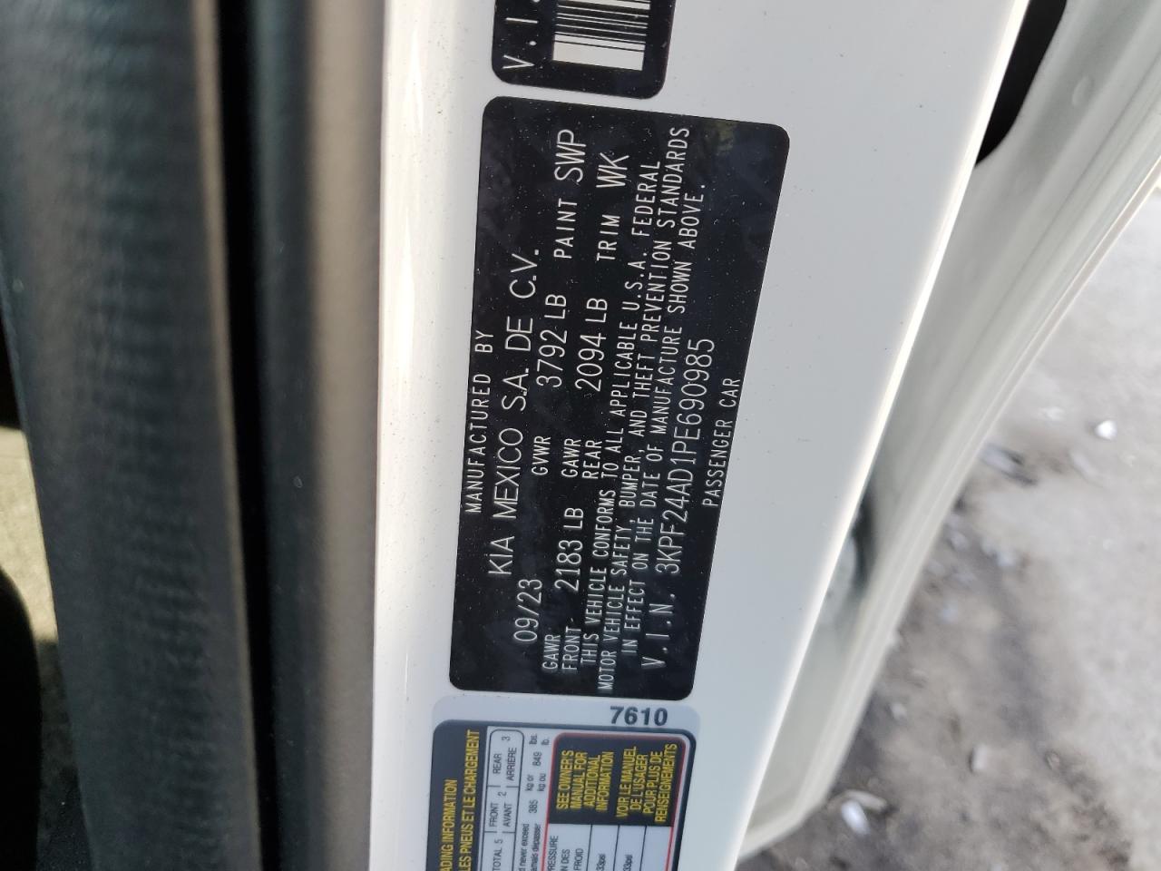 Photo 11 VIN: 3KPF24AD1PE690985 - KIA FORTE 