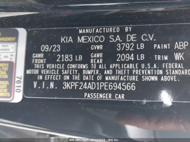 Photo 8 VIN: 3KPF24AD1PE694566 - KIA FORTE 