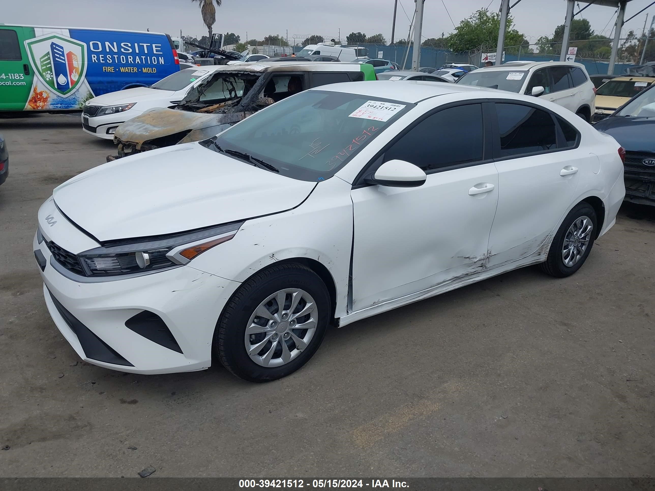 Photo 1 VIN: 3KPF24AD1RE690276 - KIA FORTE 