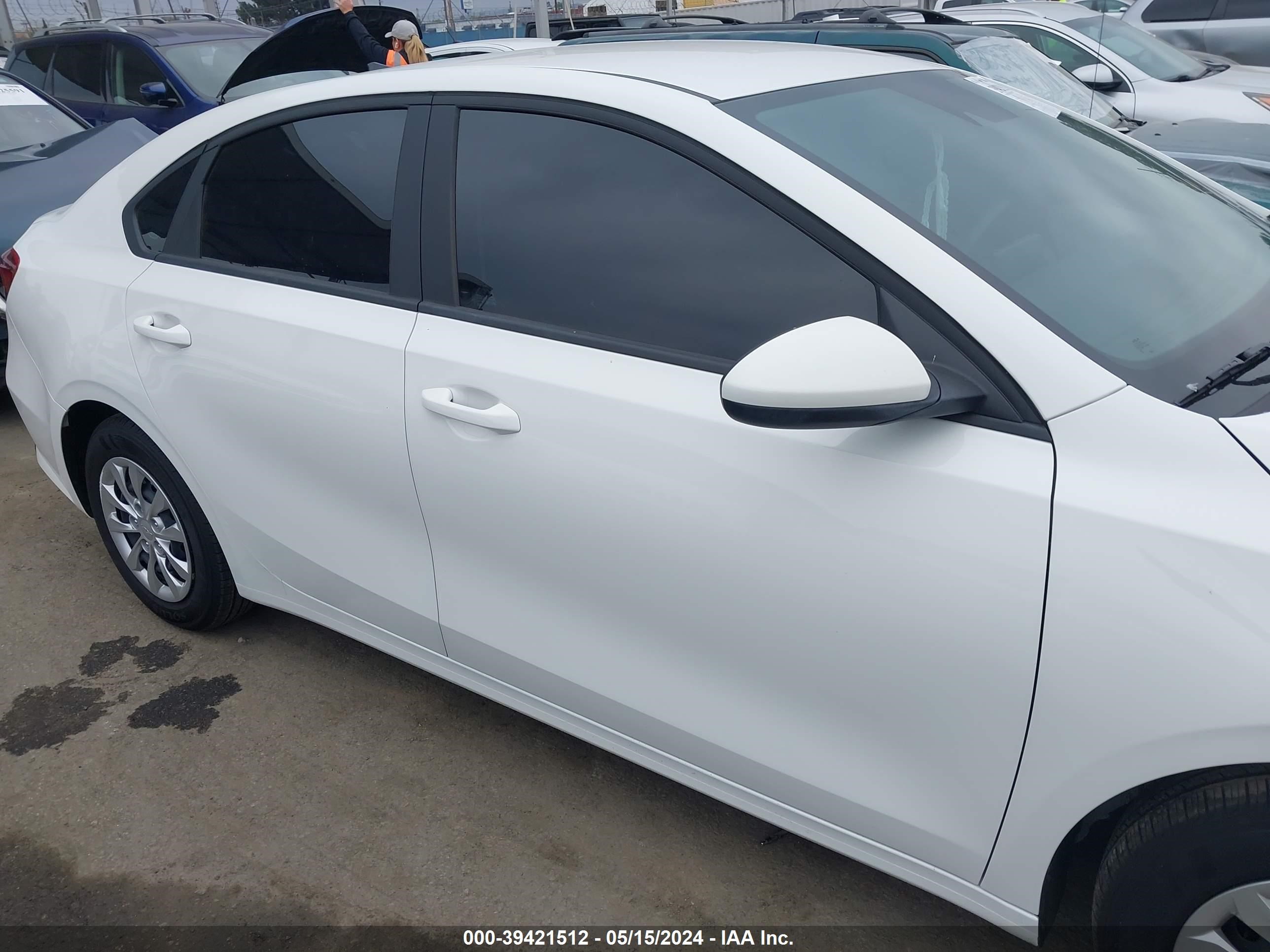 Photo 12 VIN: 3KPF24AD1RE690276 - KIA FORTE 