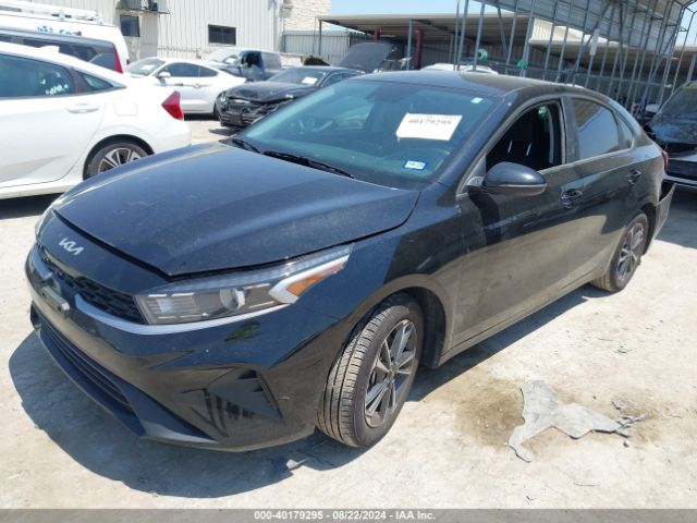 Photo 1 VIN: 3KPF24AD1RE697602 - KIA FORTE 