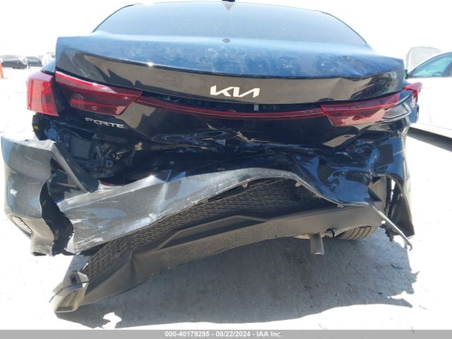 Photo 5 VIN: 3KPF24AD1RE697602 - KIA FORTE 