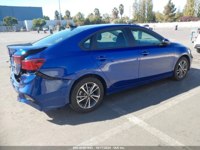 Photo 3 VIN: 3KPF24AD1RE698605 - KIA FORTE 