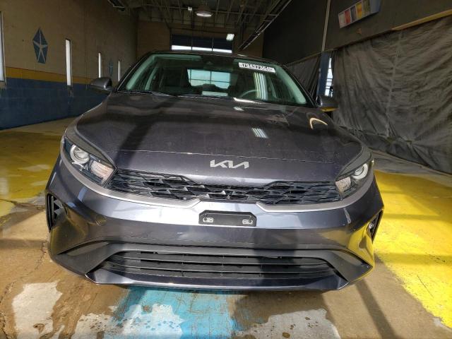 Photo 4 VIN: 3KPF24AD1RE740416 - KIA FORTE LX 