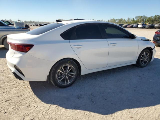 Photo 2 VIN: 3KPF24AD1RE818645 - KIA FORTE LX 