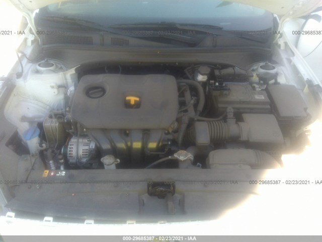 Photo 9 VIN: 3KPF24AD2KE011170 - KIA FORTE 