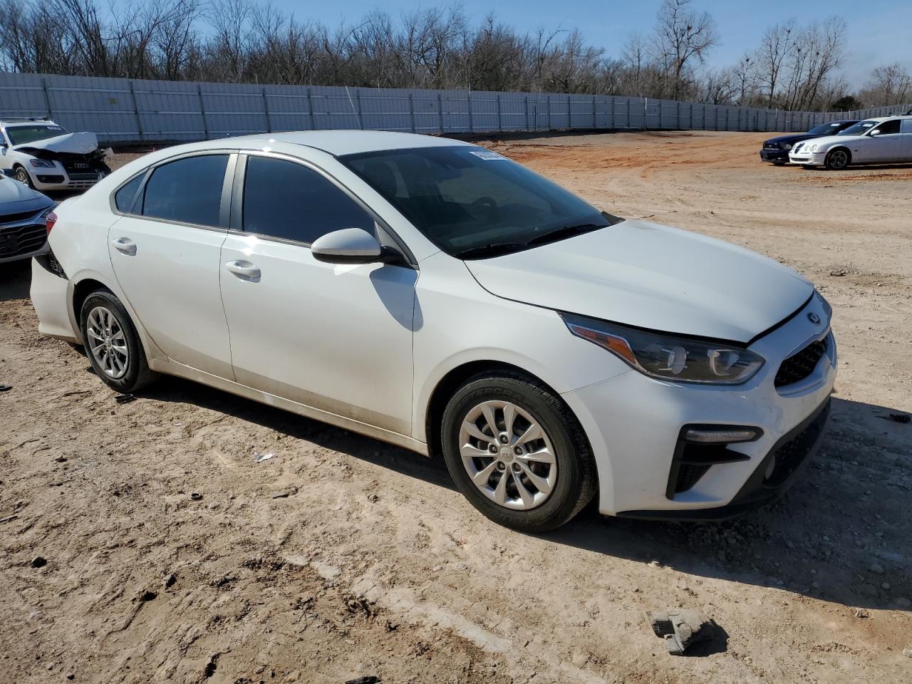 Photo 3 VIN: 3KPF24AD2KE014943 - KIA FORTE 