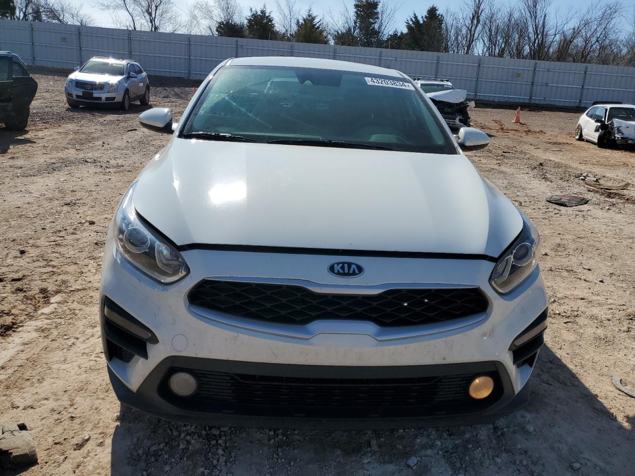 Photo 4 VIN: 3KPF24AD2KE014943 - KIA FORTE 