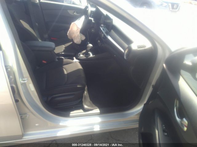 Photo 4 VIN: 3KPF24AD2KE041043 - KIA FORTE 