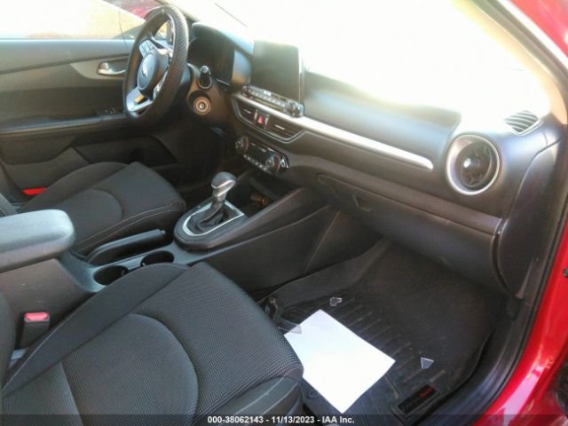 Photo 4 VIN: 3KPF24AD2KE042788 - KIA FORTE 