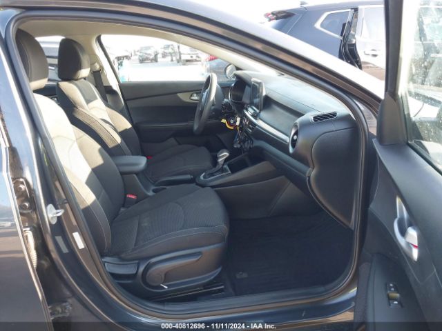 Photo 4 VIN: 3KPF24AD2KE051846 - KIA FORTE 