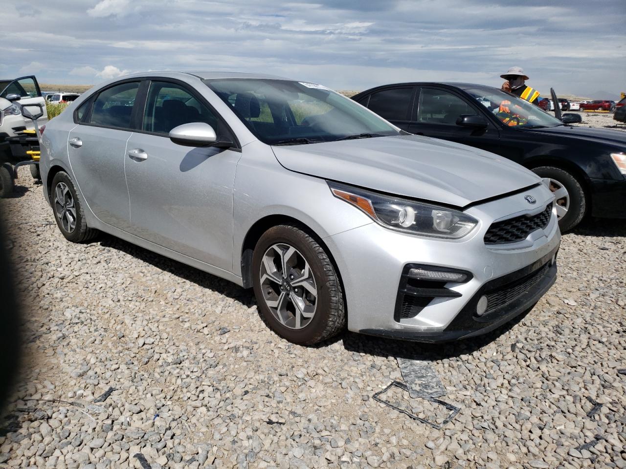 Photo 3 VIN: 3KPF24AD2KE058408 - KIA FORTE 