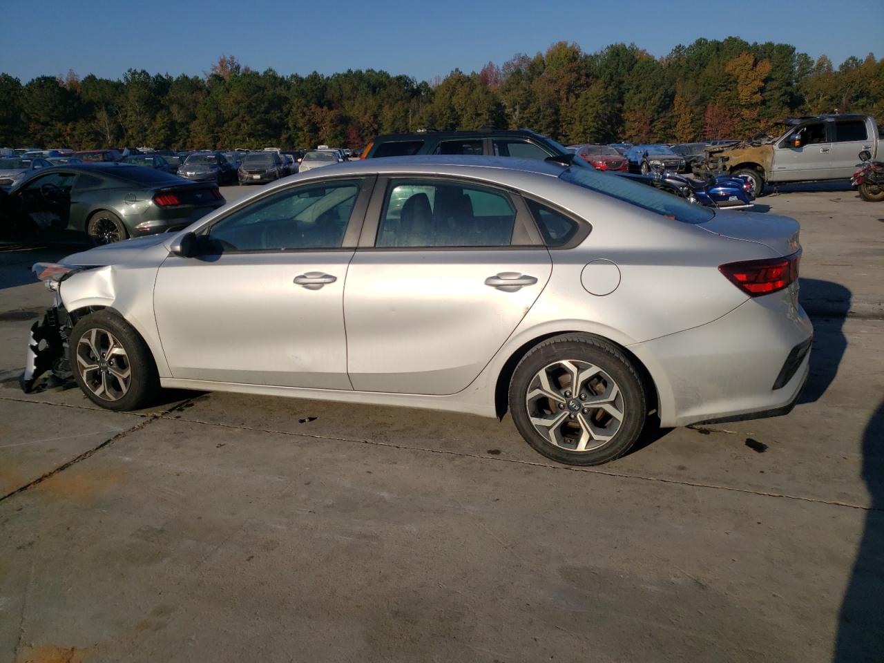 Photo 1 VIN: 3KPF24AD2KE113858 - KIA FORTE 