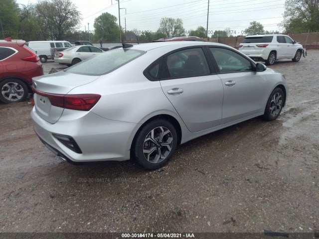 Photo 3 VIN: 3KPF24AD2KE117716 - KIA FORTE 