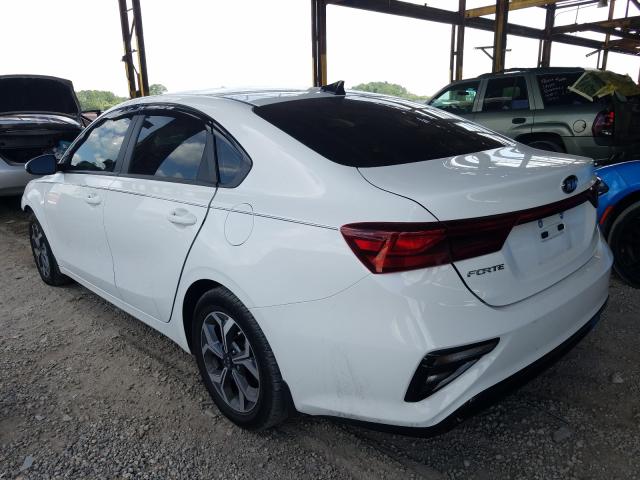 Photo 2 VIN: 3KPF24AD2KE127355 - KIA FORTE FE 