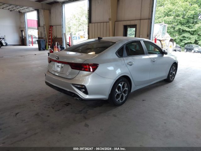 Photo 3 VIN: 3KPF24AD2KE133253 - KIA FORTE 