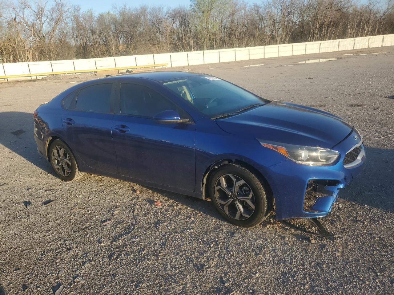 Photo 3 VIN: 3KPF24AD2LE183023 - KIA FORTE 