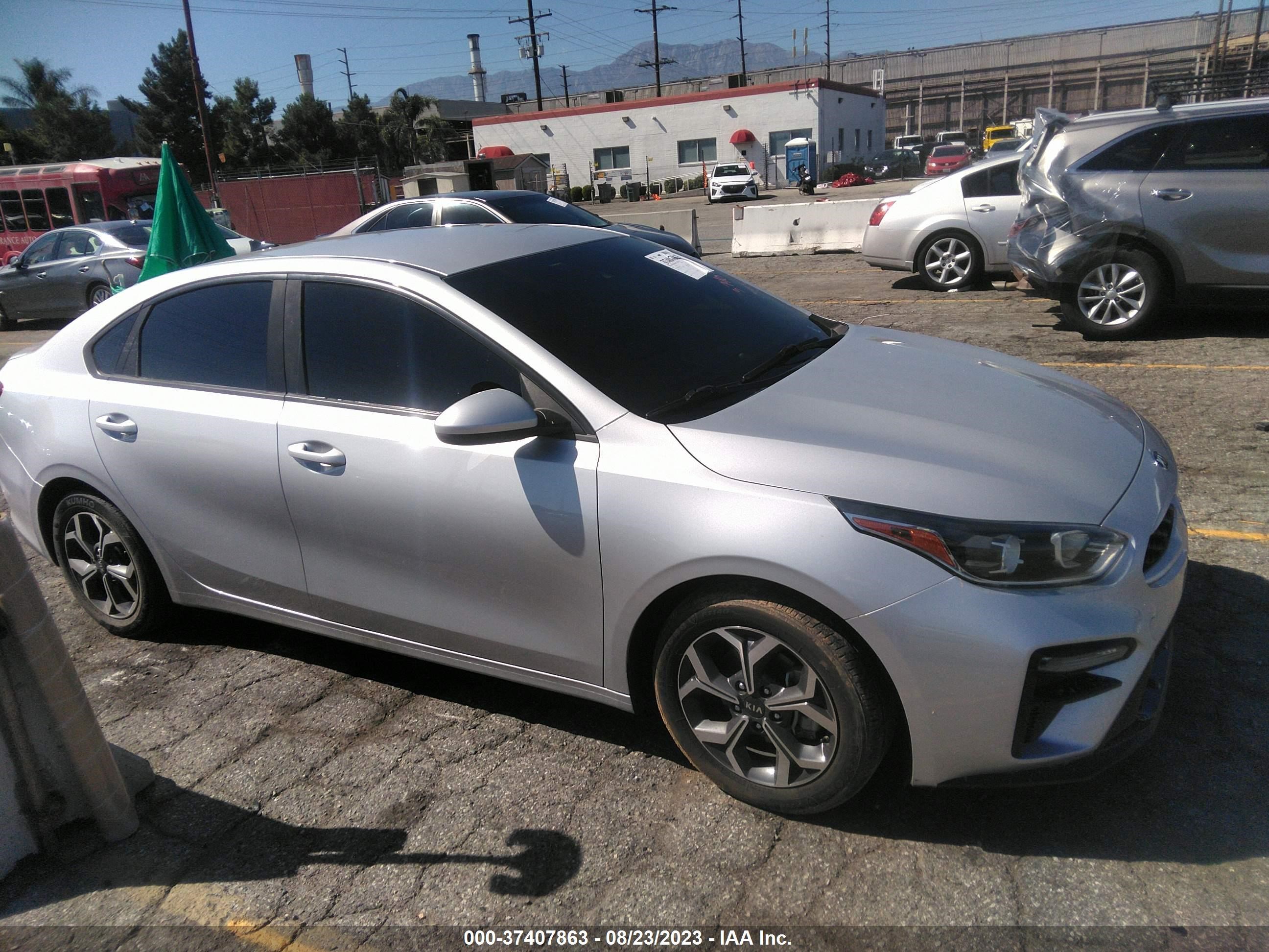 Photo 12 VIN: 3KPF24AD2LE204291 - KIA FORTE 