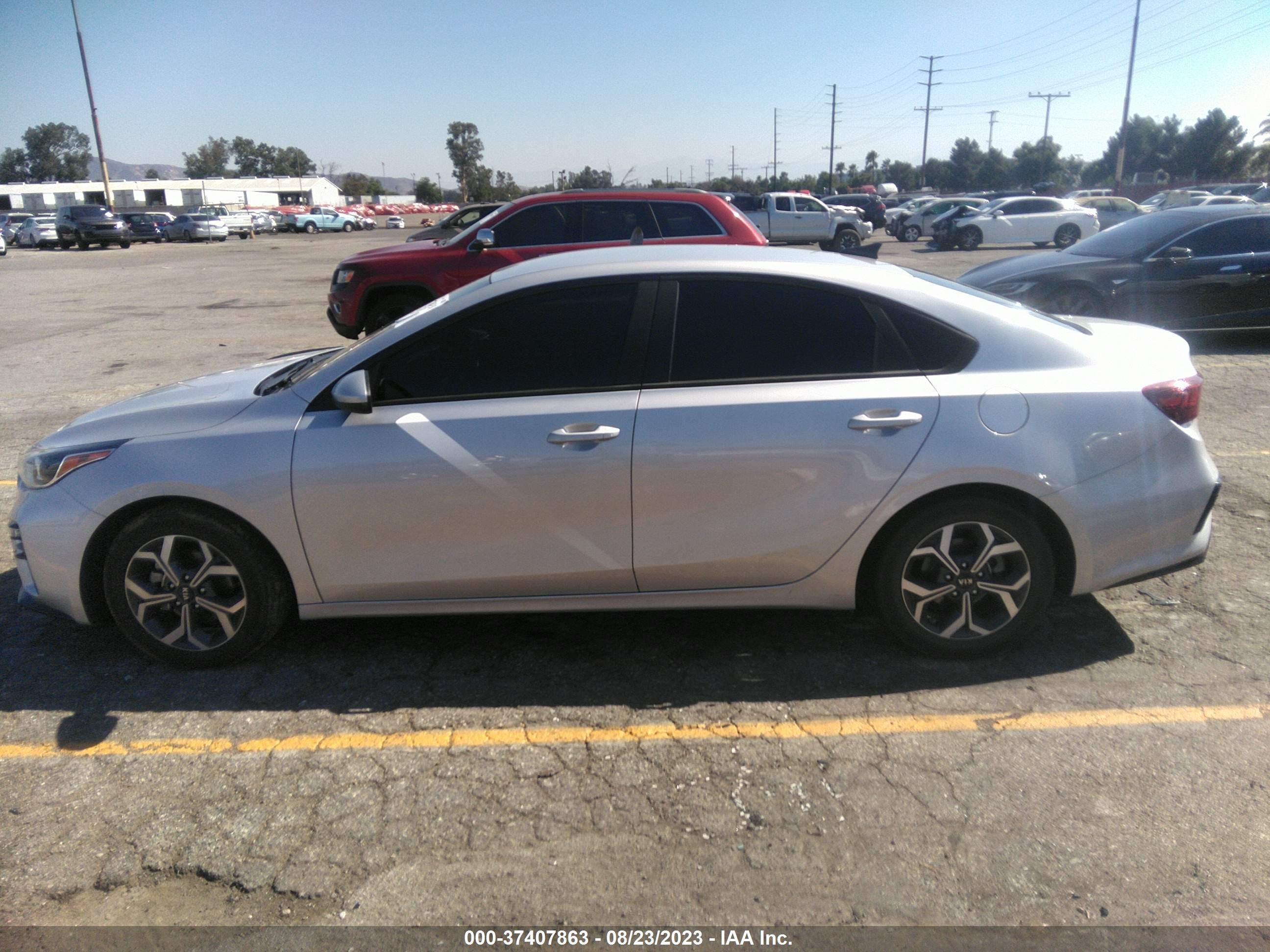 Photo 13 VIN: 3KPF24AD2LE204291 - KIA FORTE 