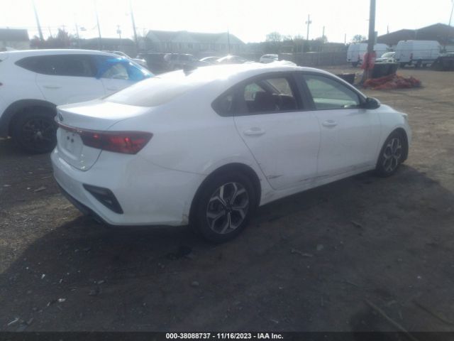 Photo 3 VIN: 3KPF24AD2LE221592 - KIA FORTE 