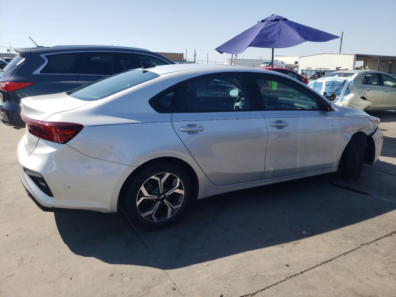 Photo 2 VIN: 3KPF24AD2LE232284 - KIA FORTE 